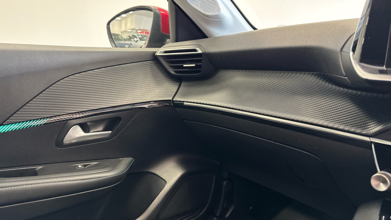 Peugeot 208 1.2 PureTech 100 Allure 5dr Petrol Hatchback